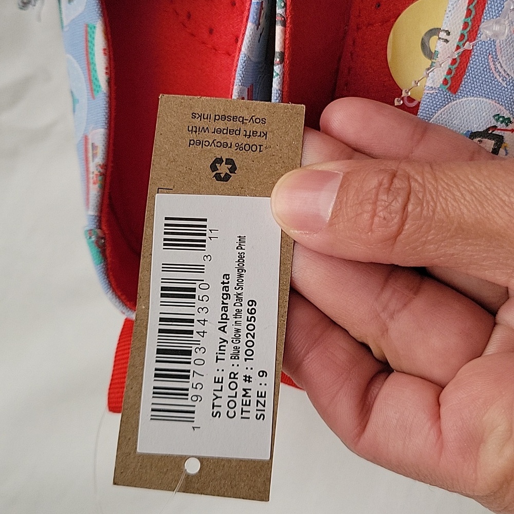 NWT TOMS Kids Blue Slip-On Shoes. Size 9 Toddler. - Picture 5 of 16